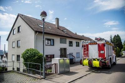 Altbach: Feuerwehr rettet Katze vom Dach